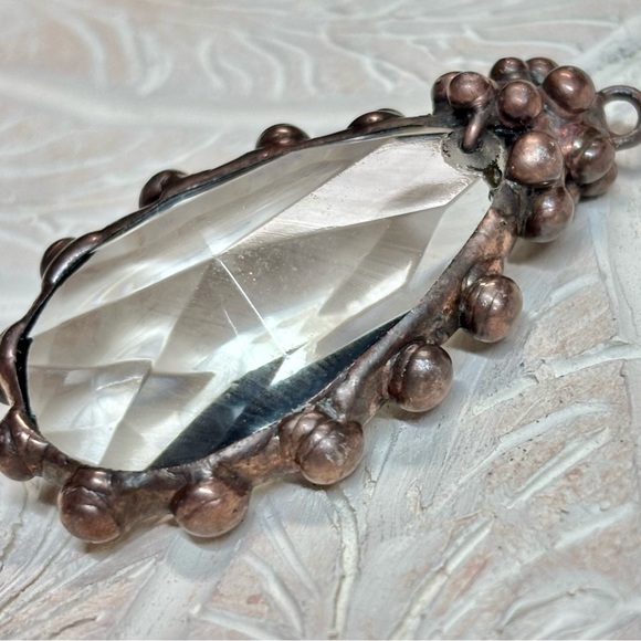 Chic Brown Pendant Necklace - Picture 2 of 4